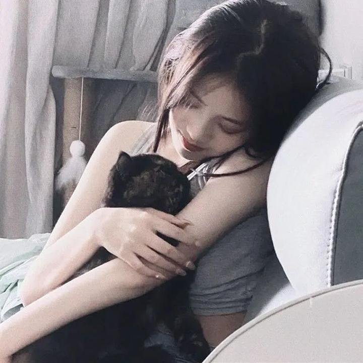 电击少女第一季